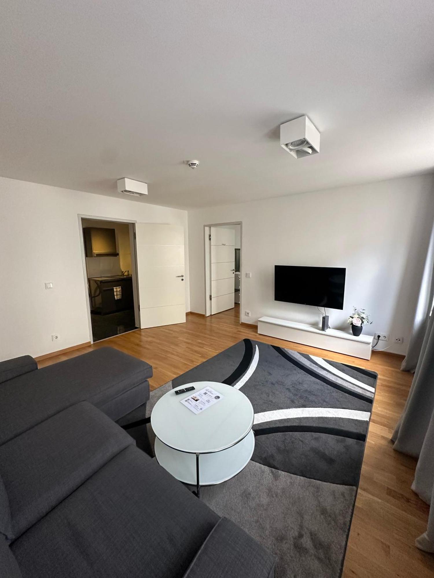 Al Nafurah Apartments Mnichov Exteriér fotografie