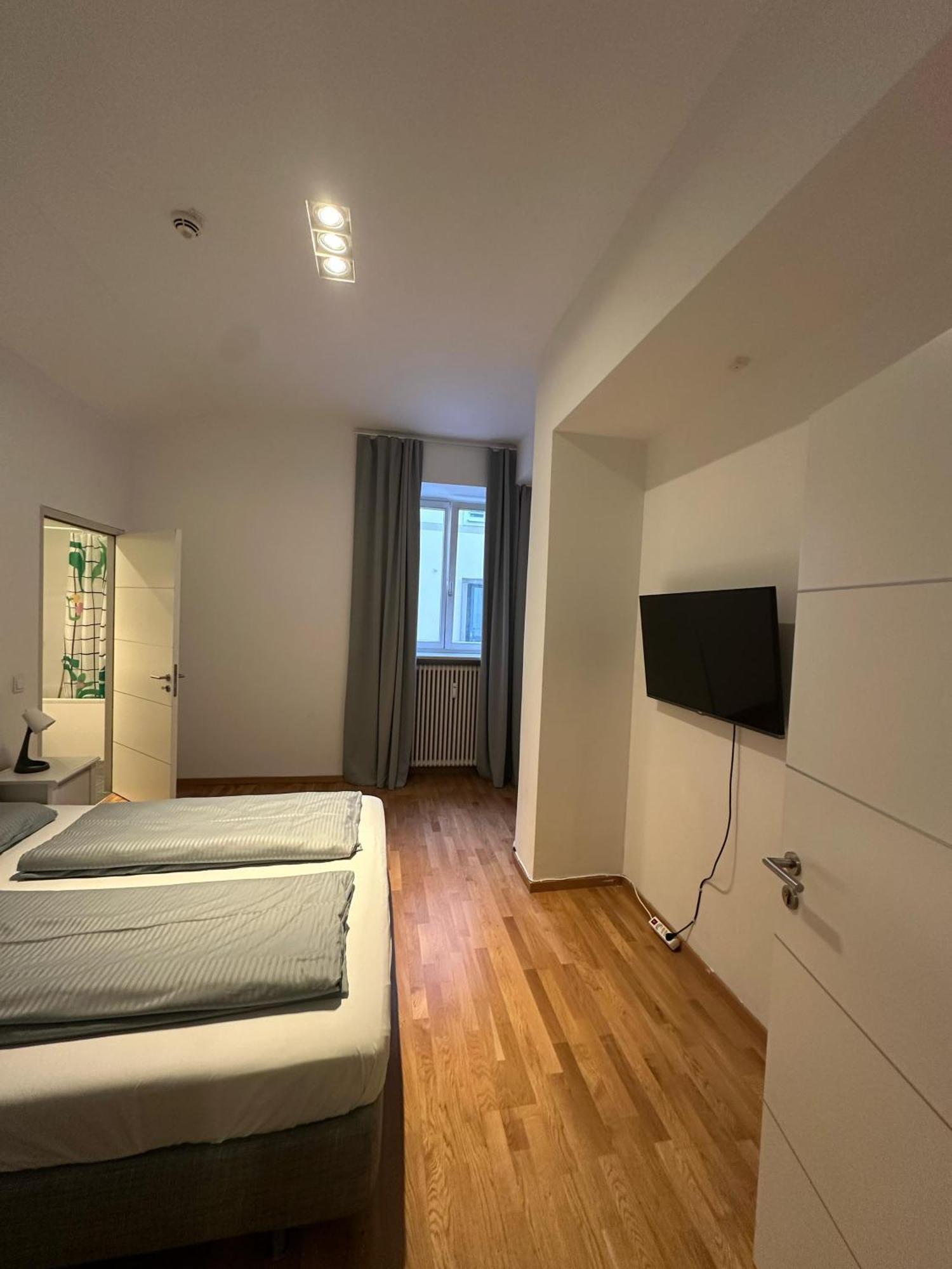 Al Nafurah Apartments Mnichov Exteriér fotografie